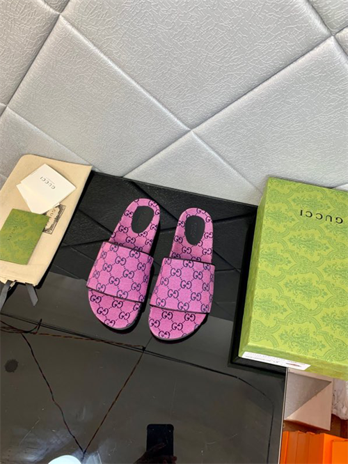 Gocci Slipper