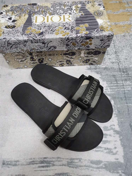 Dio Slipper