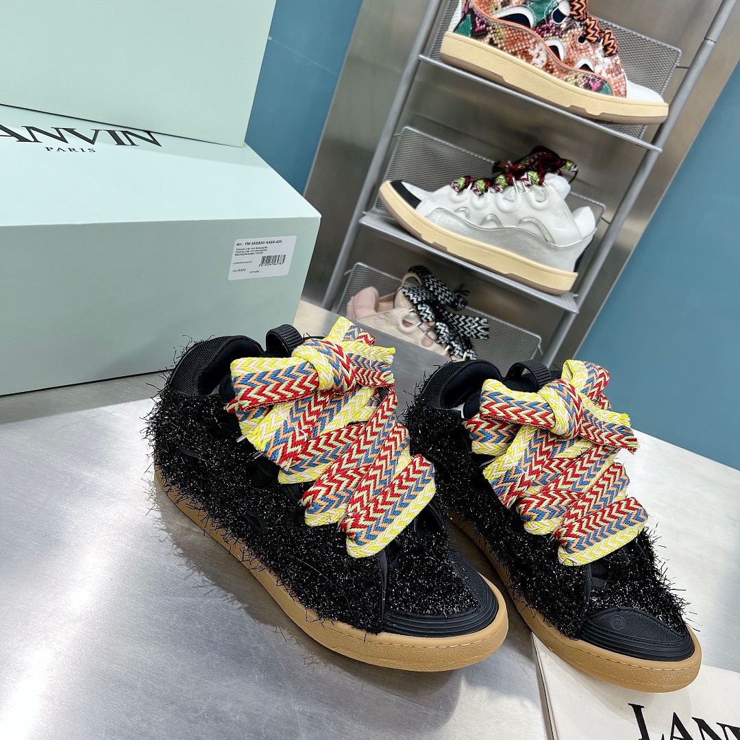 Lanvon Leather Curb 4