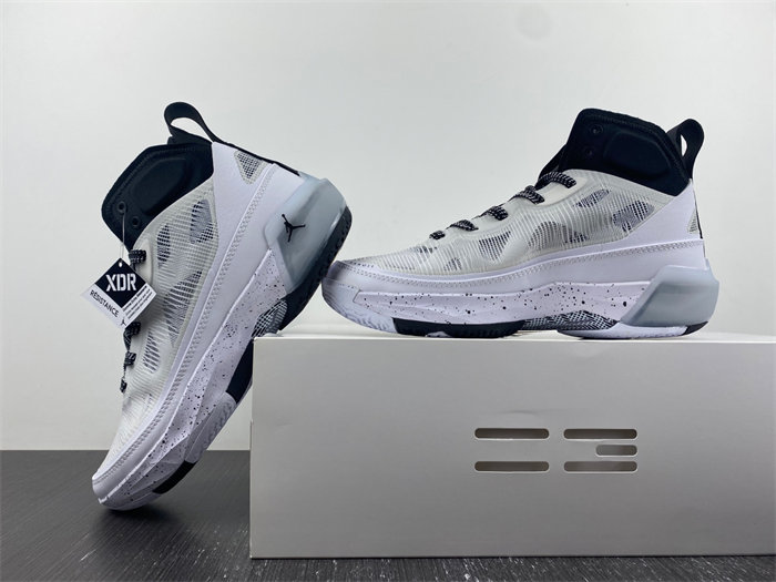 Jordan 37 Oreo DV0747-108