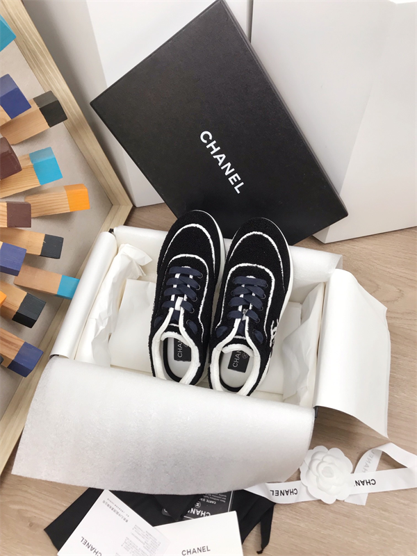 Chanal Sneakers