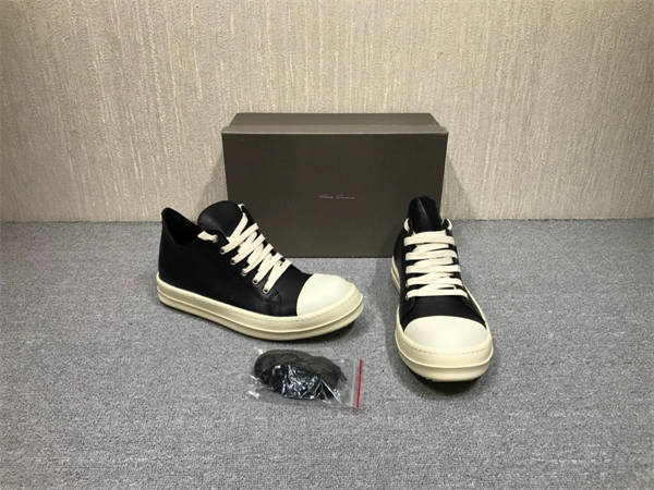 RI*K OWENS SNEAKERS