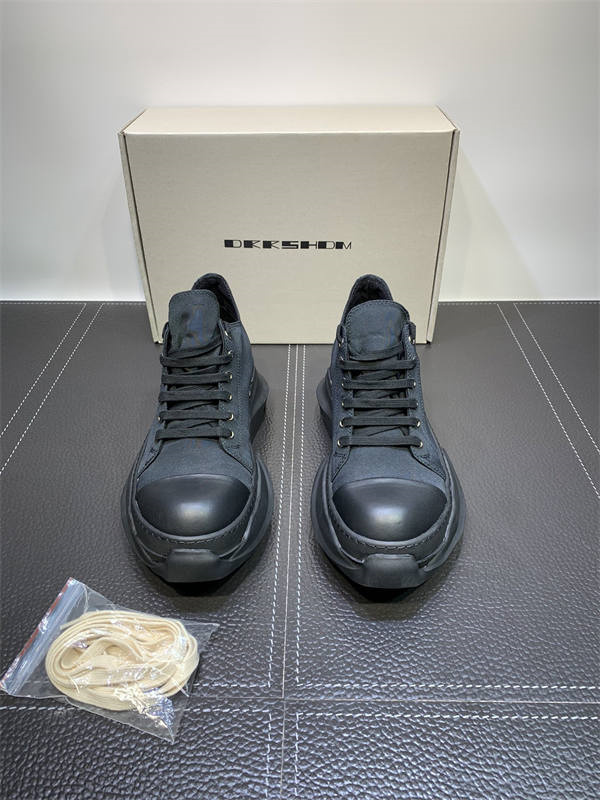 RI*K OWENS SNEAKERS