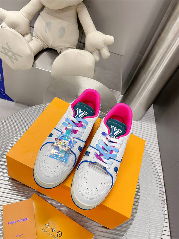 LV030