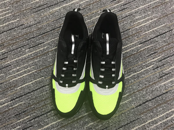 Dior B22