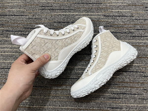 Dior B28
