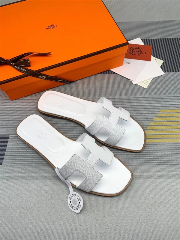 H Slipper