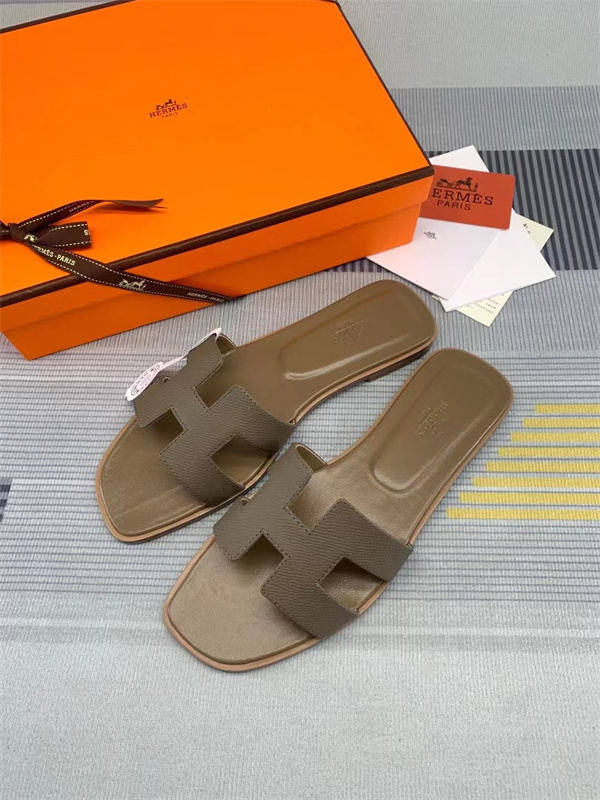H Slipper