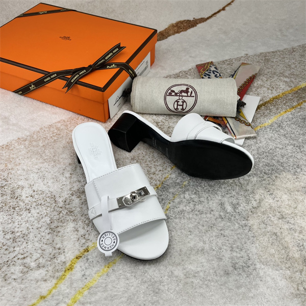 H Slipper