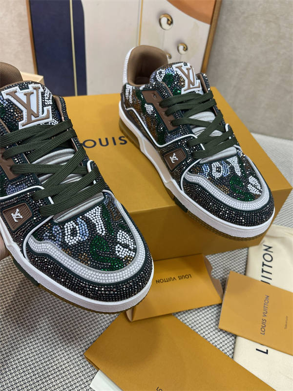 LV133