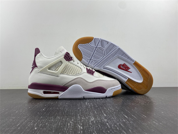 SB x Jordan 4 “Sapphire” DR5415-102