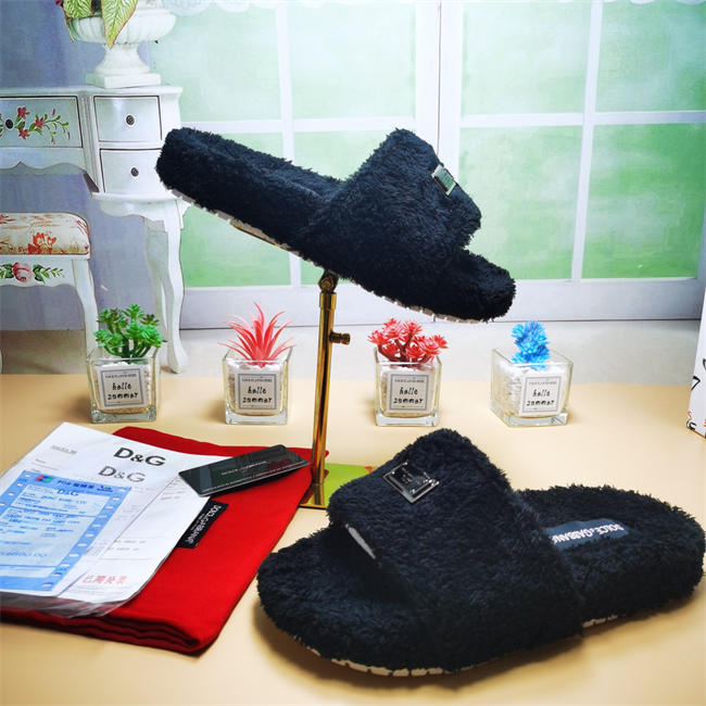DG slipper 15