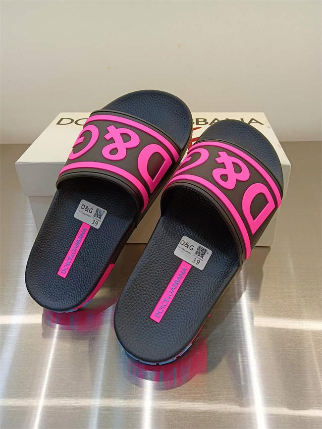DG slipper 22