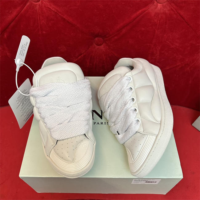 Lanvon Curb Sneaker 57