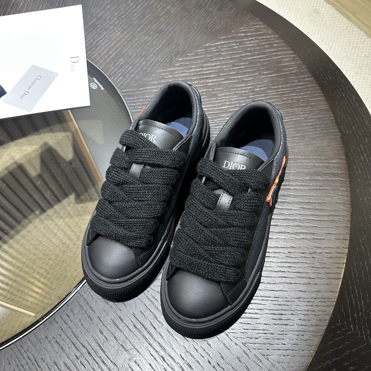 DIOR B33 002