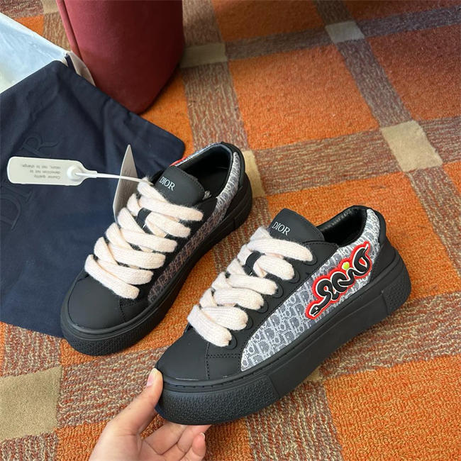 DIOR B33 005