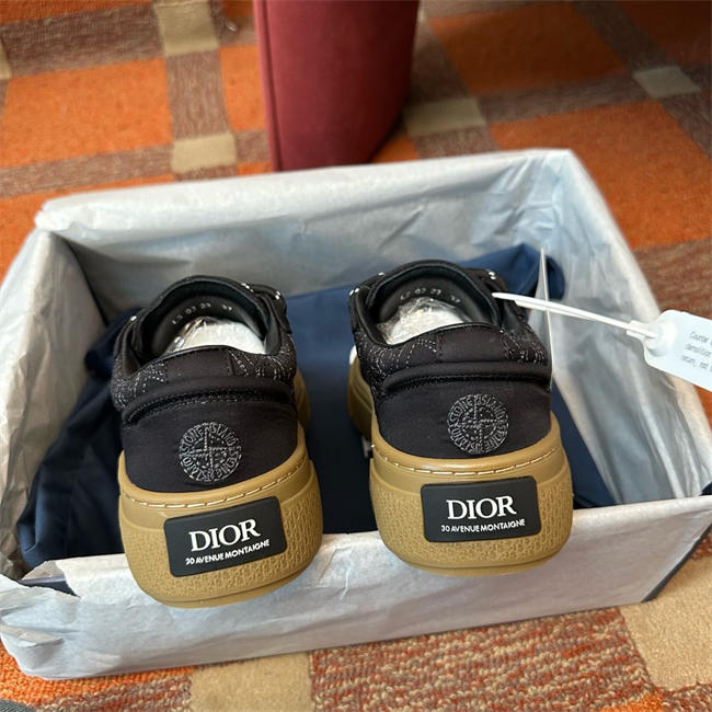 DIOR B33 006
