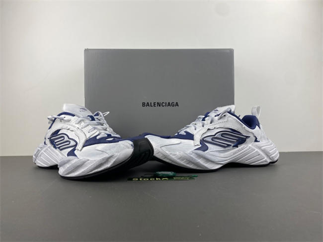 Balenciaga16 MONDAY
