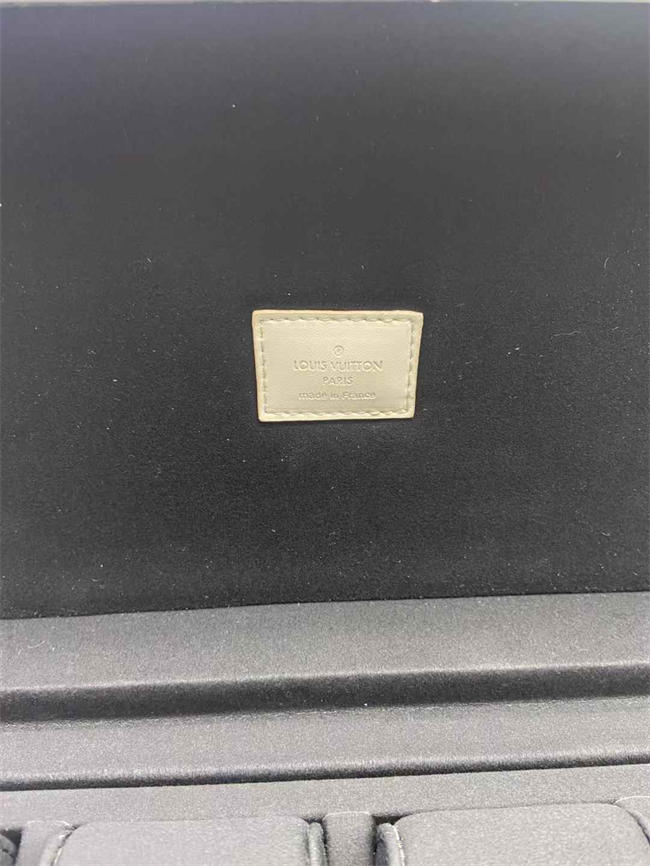 LV BOX