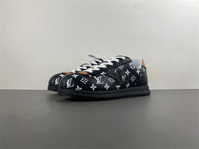 Louis Vuitton LV