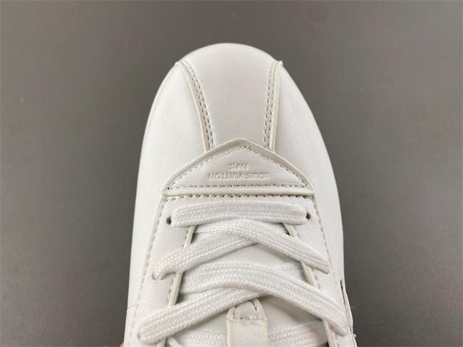Louis Vuitton LV
