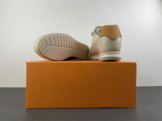 Louis Vuitton LV