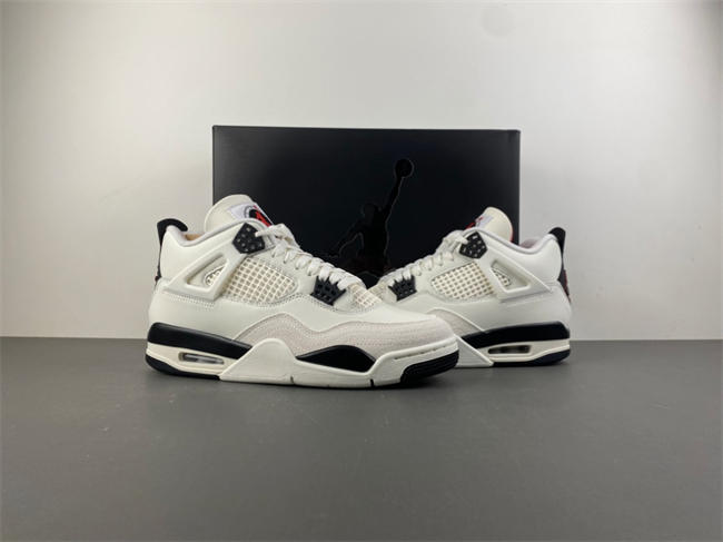 Air Jordan 4“Flight Club”  Sail/Black-University Red